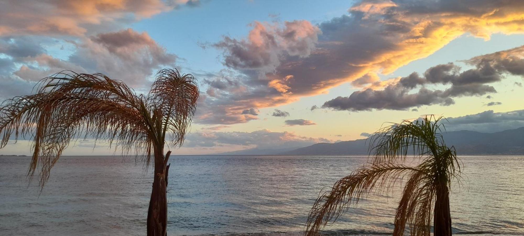 La Rosa Dei Venti Apartment Reggio di Calabria Luaran gambar